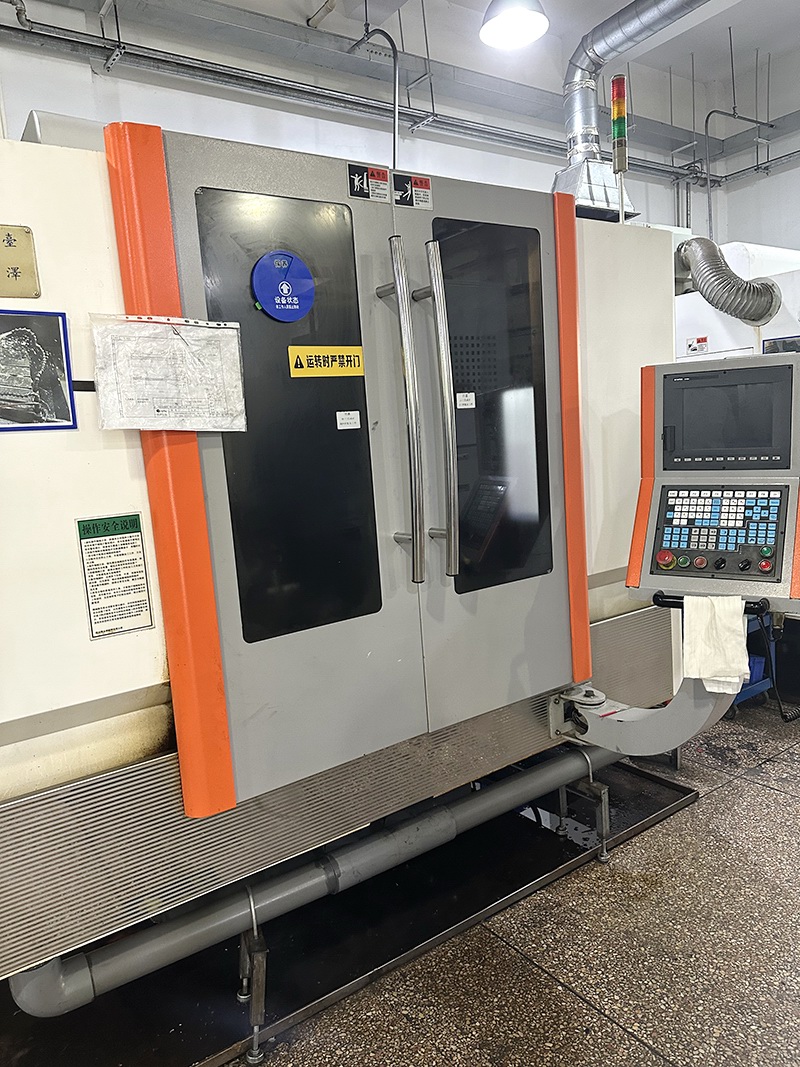 Taize CNC high-speed engraving and milling machine TZ-650 04