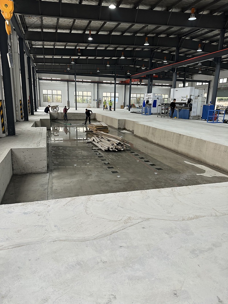 Laying the foundation for the gantry machining center