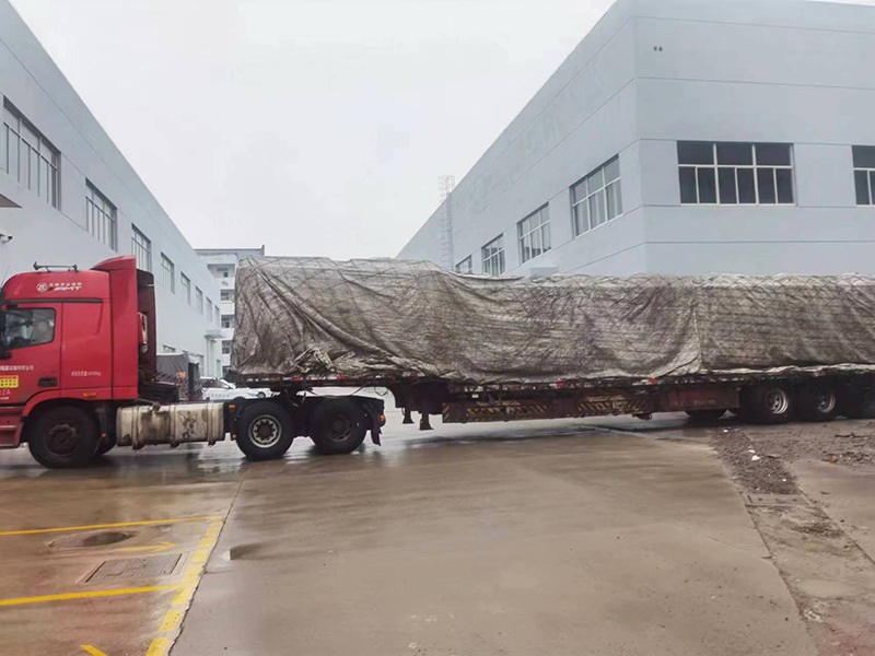 9 drilling and tapping machines were loaded and shipped
