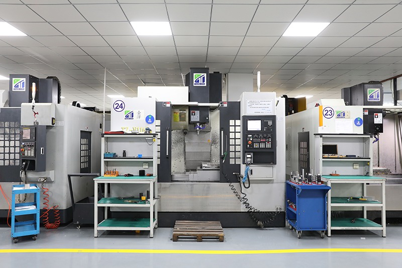 CNC three-axis vertical machining center TZ-V1165