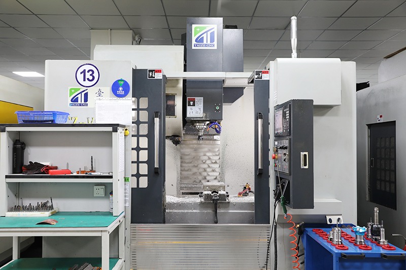 CNC three-axis vertical machining center TZ-V855